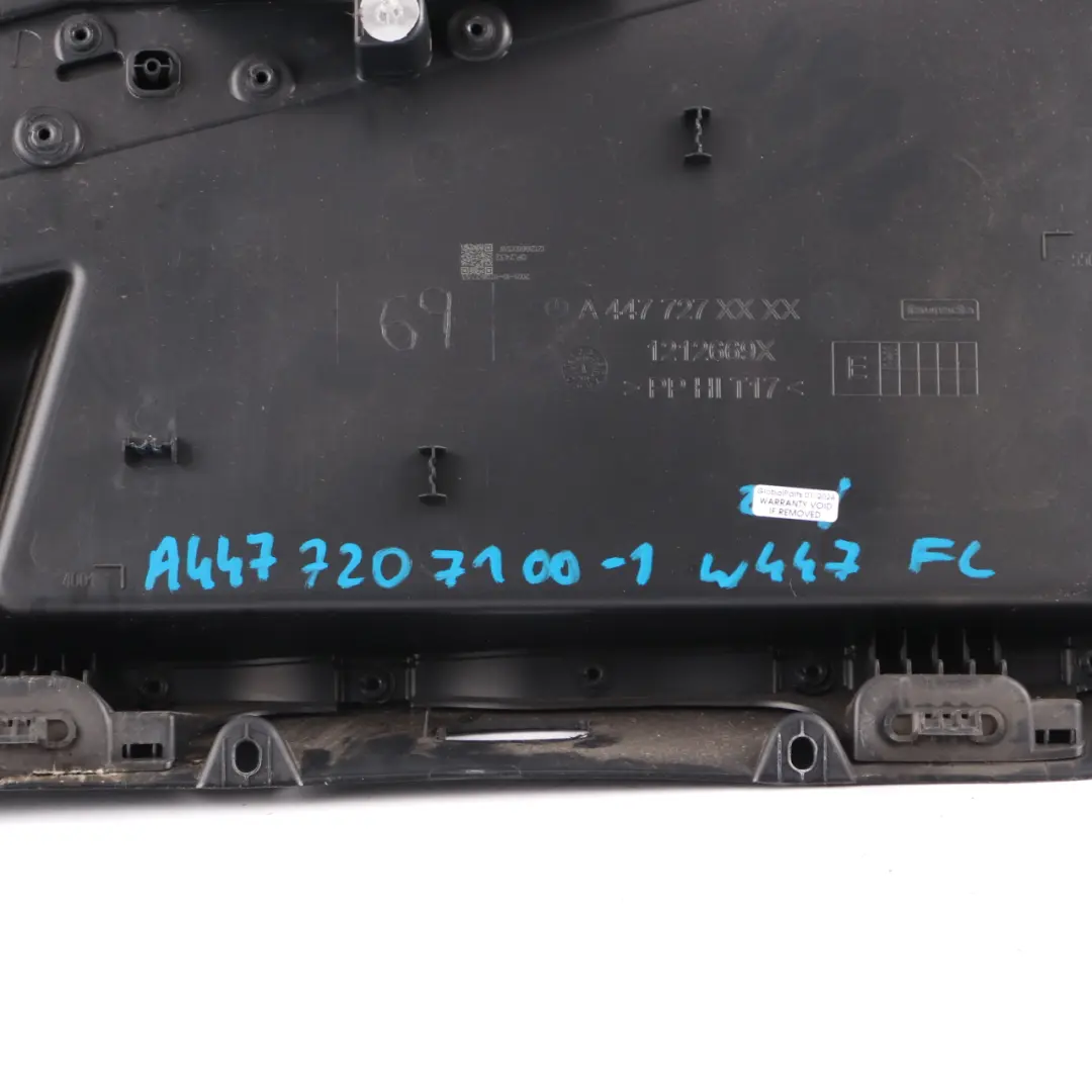 Türkarte vorne links V-Klasse Zierleistenabdeckung Schwarz für Mercedes Vito W447 mit Teilenummer A4477207100 Mercedes Vito W447 Türkarte vorne links V-Klasse Zierleistenabdeckung Schwarz - SKU A4477207100-1 - Teilenummer A4477207100