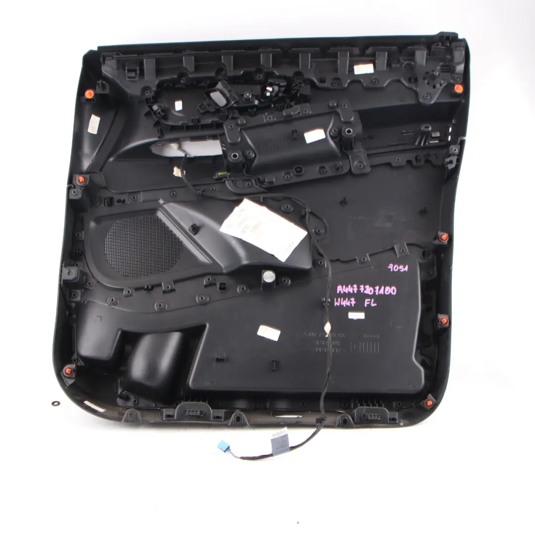 Mercedes Vito W447 Tarjeta Puerta Delantera Izquierda Panel Recubrimiento Negro - SKU A4477207100 - Número de pieza A4477207100