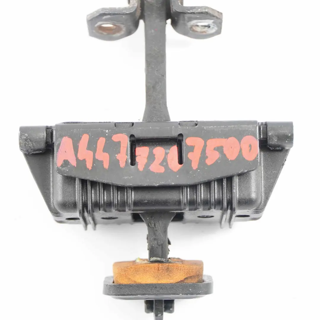 Sangle Frein Porte Avant Gauche Droite Omission pour Mercedes Vito W639 à propos du numéro de pièce A4477207500 Mercedes Vito W639 Sangle Frein Porte Avant Gauche Droite Omission - SKU A4477207500 - Numéro de pièce A4477207500