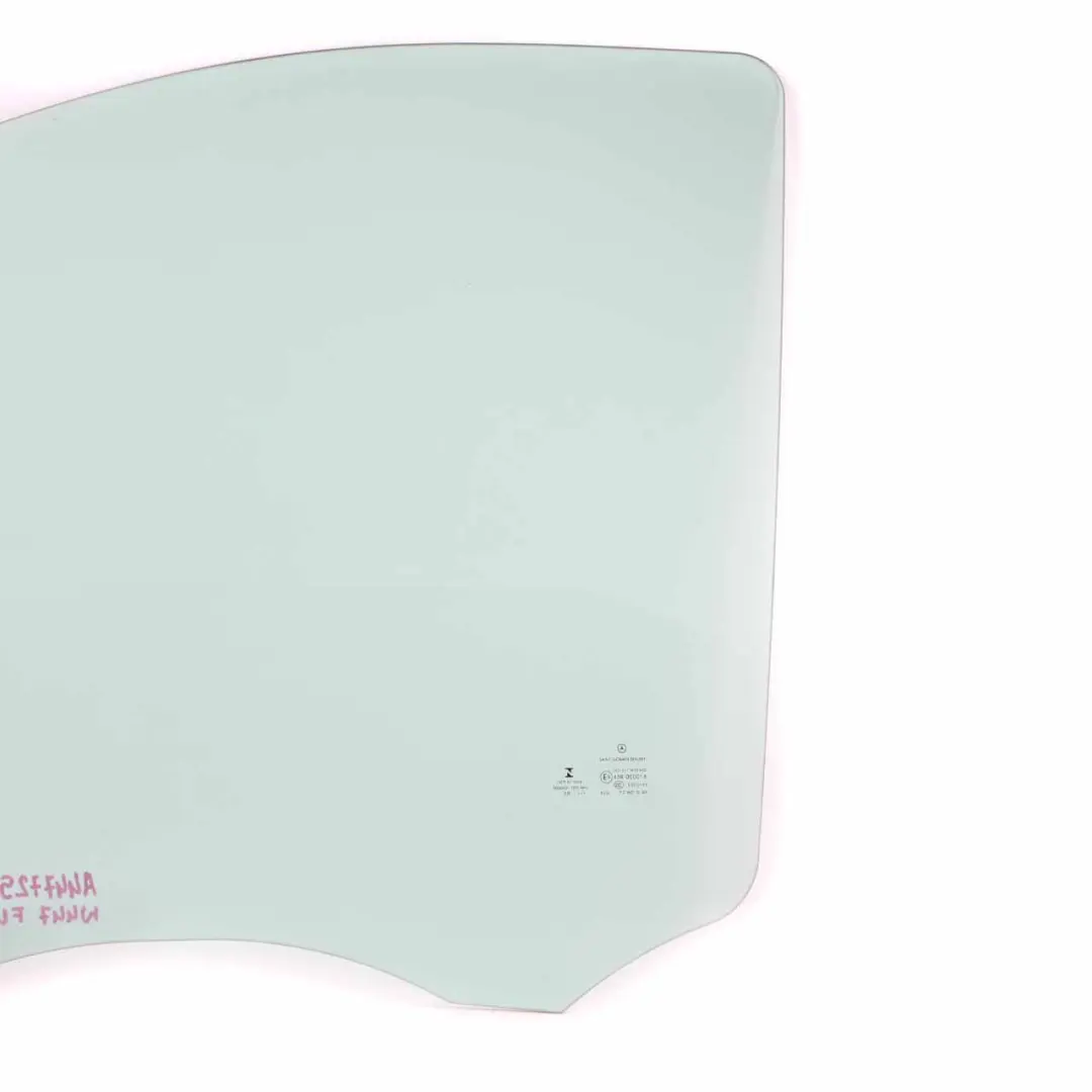 Cristal Puerta Delantera Izquierda Acristalamiento AS2 para Mercedes W447 con número de pieza A4477250310 Mercedes W447 Cristal Puerta Delantera Izquierda Acristalamiento AS2 - SKU A4477250310 - Número de pieza A4477250310