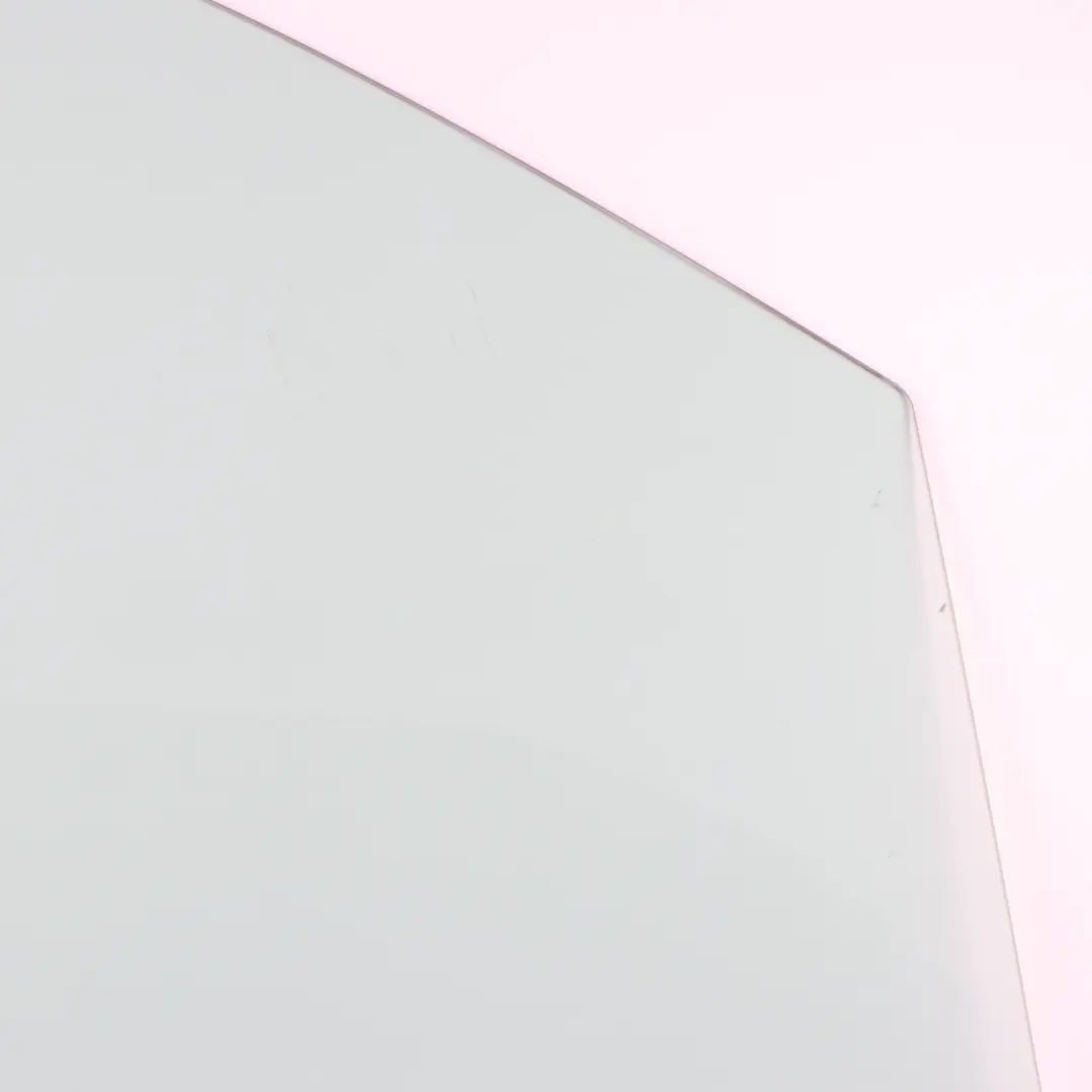 Vetro Porta Anteriore Destra Vetri AS2 per Mercedes Vito W447 con numero di parte A4477250410 Mercedes Vito W447 Vetro Porta Anteriore Destra Vetri AS2 - SKU A4477250410 - Numero di parte A4477250410