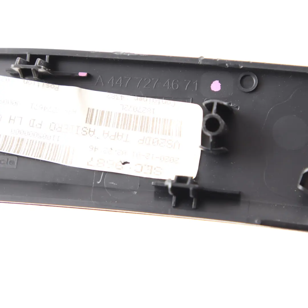 Scheda Porta Trim Decor Striscia Guarnizione Anteriore Sinistra per Mercedes W447 con numero di parte A4477274671 Mercedes W447 Scheda Porta Trim Decor Striscia Guarnizione Anteriore Sinistra - SKU A4477274671 - Numero di parte A4477274671