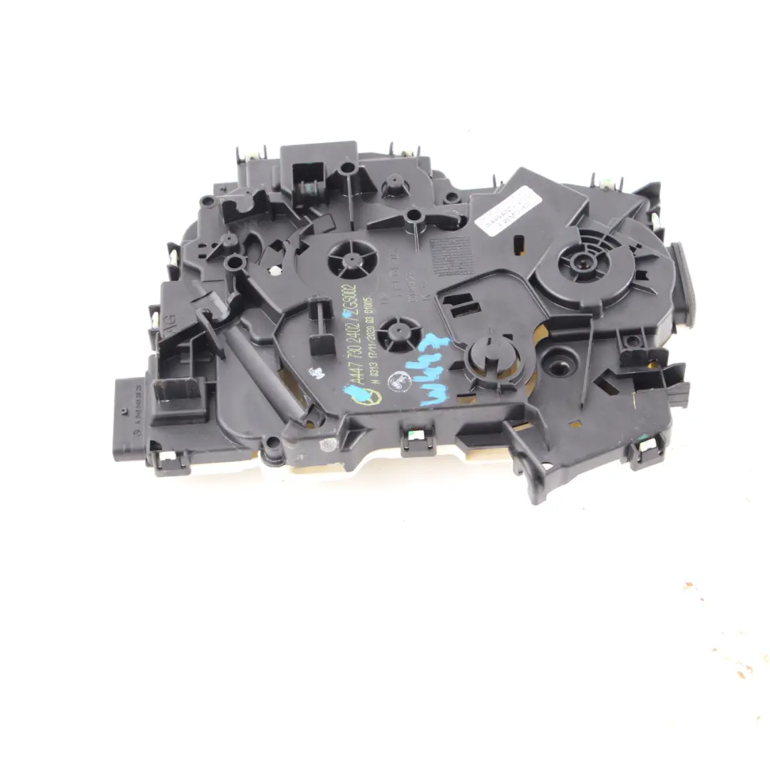 Serrure De Porte Mercedes Vito W447 Arrière Droite Gauche Mécanisme pour à propos du numéro de pièce A4477302402 Serrure De Porte Mercedes Vito W447 Arrière Droite Gauche Mécanisme - SKU A4477302402 - Numéro de pièce A4477302402