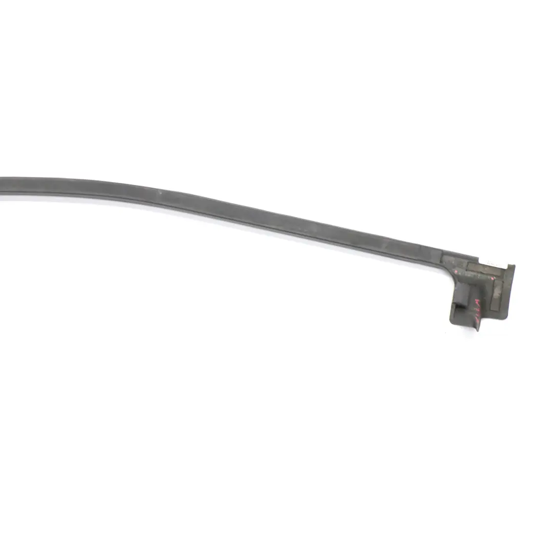 Schiebetürdichtung Mercedes W447 hinten links Seite Türdichtung für mit Teilenummer A4477310280 Schiebetürdichtung Mercedes W447 hinten links Seite Türdichtung - SKU A4477310280 - Teilenummer A4477310280