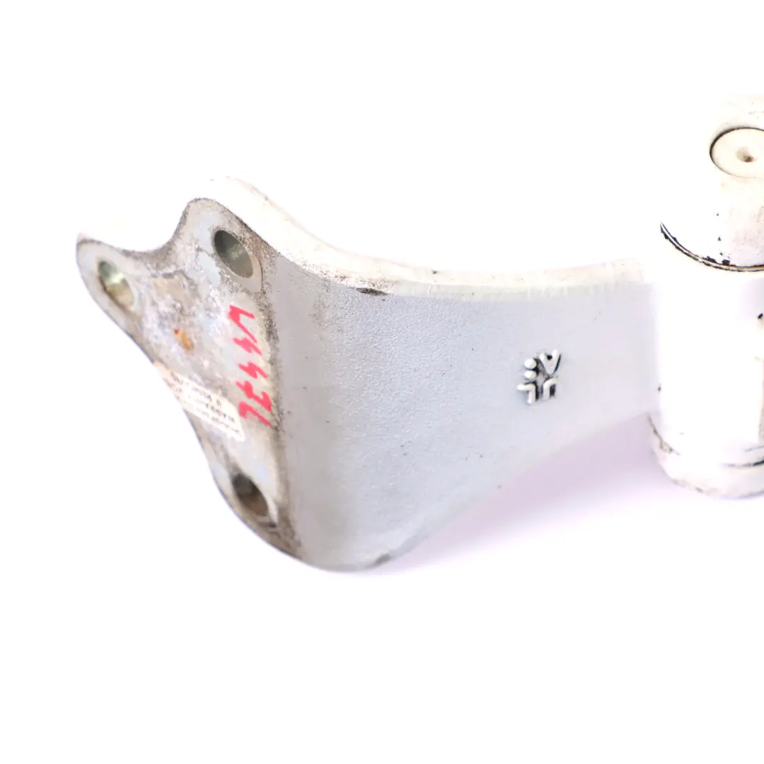 Scharnier Mercedes Vito W447 Hintere Endtür Links Unteres Scharnier für mit Teilenummer A4477400137 Scharnier Mercedes Vito W447 Hintere Endtür Links Unteres Scharnier - SKU A4477400137 - Teilenummer A4477400137