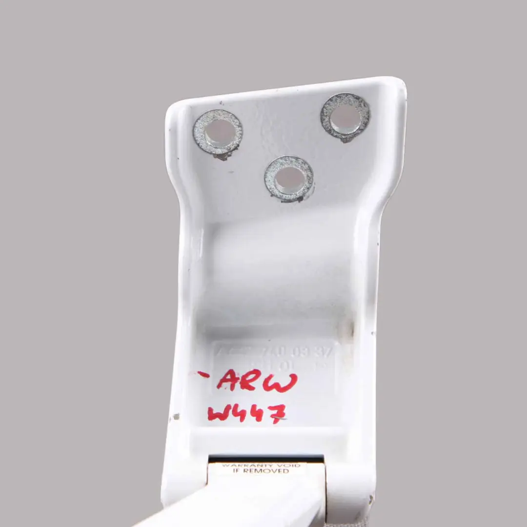 Zawias Drzwi Tylny Lewy Górny Arctic White 9147 do Mercedes W447 o numerze A4477400337 Mercedes W447 Zawias Drzwi Tylny Lewy Górny Arctic White 9147 - SKU A4477400337-ARW - Numer Części A4477400337