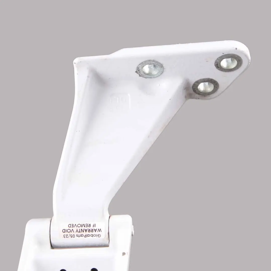 Zawias Drzwi Tylny Lewy Górny Arctic White 9147 do Mercedes W447 o numerze A4477400337 Mercedes W447 Zawias Drzwi Tylny Lewy Górny Arctic White 9147 - SKU A4477400337-ARW - Numer Części A4477400337