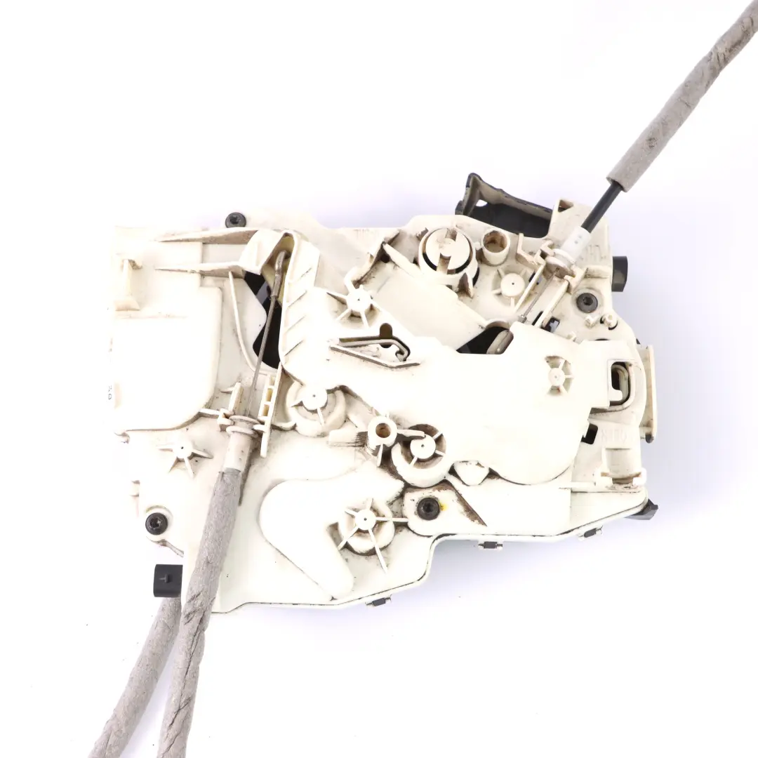  Door Lock Mercedes Vito W447 Rear End Trunk Door Right Lock O/S - SKU A4477400635 - Part number A4477400635