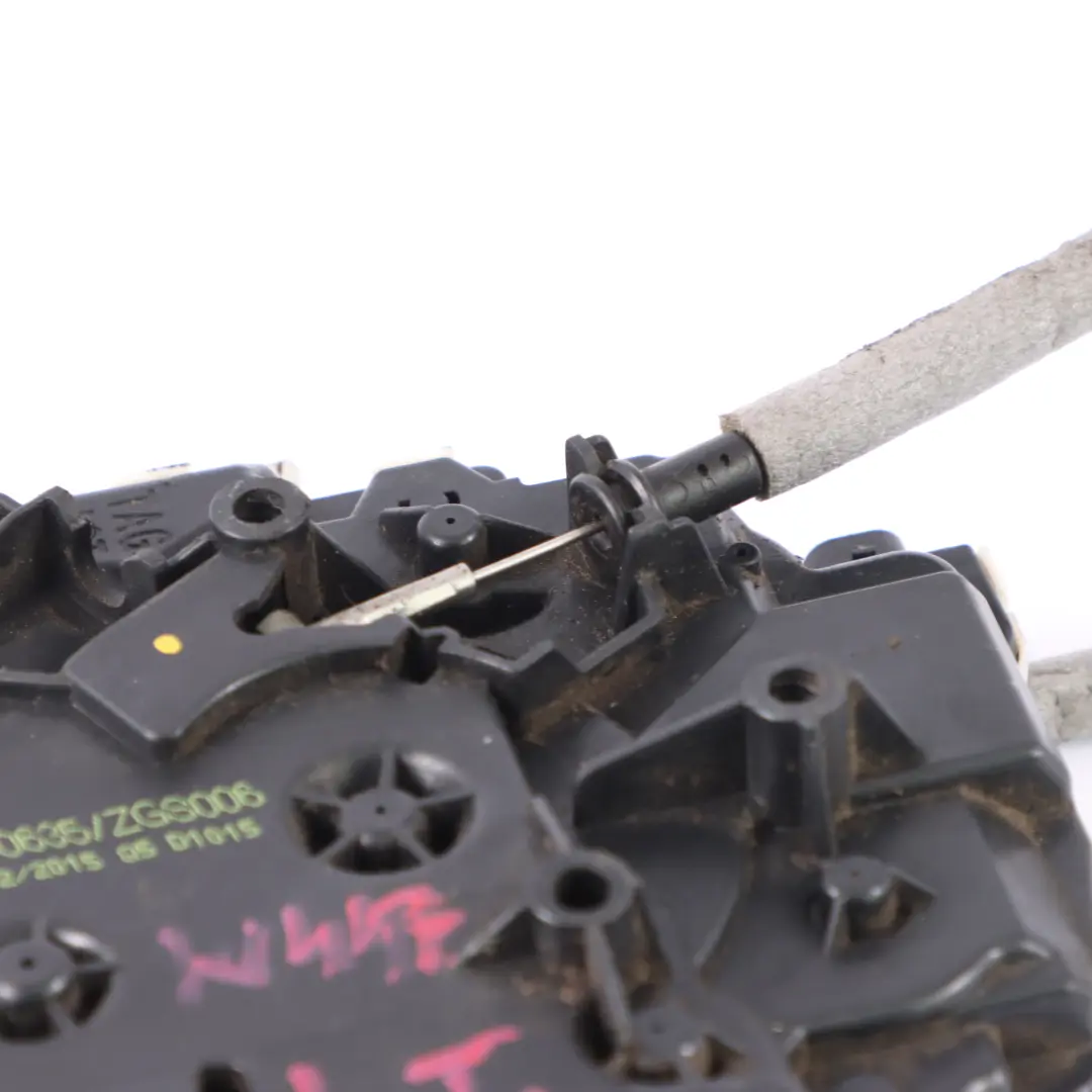 Cerradura Puerta Mercedes Vito W447 Parte Trasera Puerta Derecha Cerradura para con número de pieza A4477400635 Cerradura Puerta Mercedes Vito W447 Parte Trasera Puerta Derecha Cerradura - SKU A4477400635 - Número de pieza A4477400635