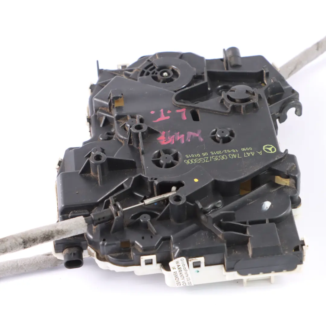 Serrure porte Mercedes Vito W447 Serrure droite de la porte coffre à l'arrière pour à propos du numéro de pièce A4477400635 Serrure porte Mercedes Vito W447 Serrure droite de la porte coffre à l'arrière - SKU A4477400635 - Numéro de pièce A4477400635