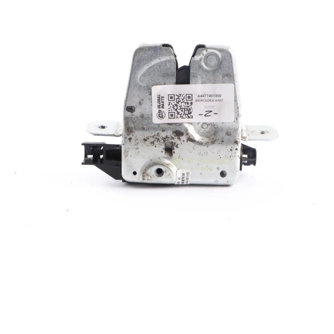 Porta Serratura portellone posteriore Coperchio per Mercedes W447 con numero di parte A4477401900 Mercedes W447 Porta Serratura portellone posteriore Coperchio - SKU A4477401900 - Numero di parte A4477401900