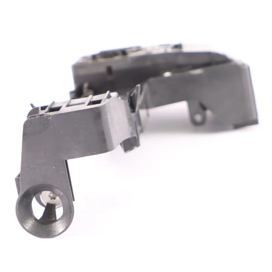 Asidero Puerta Corredera Base Trasera Izquierda para Mercedes Vito W447 con número de pieza A4477600234 Mercedes Vito W447 Asidero Puerta Corredera Base Trasera Izquierda - SKU A4477600234 - Número de pieza A4477600234