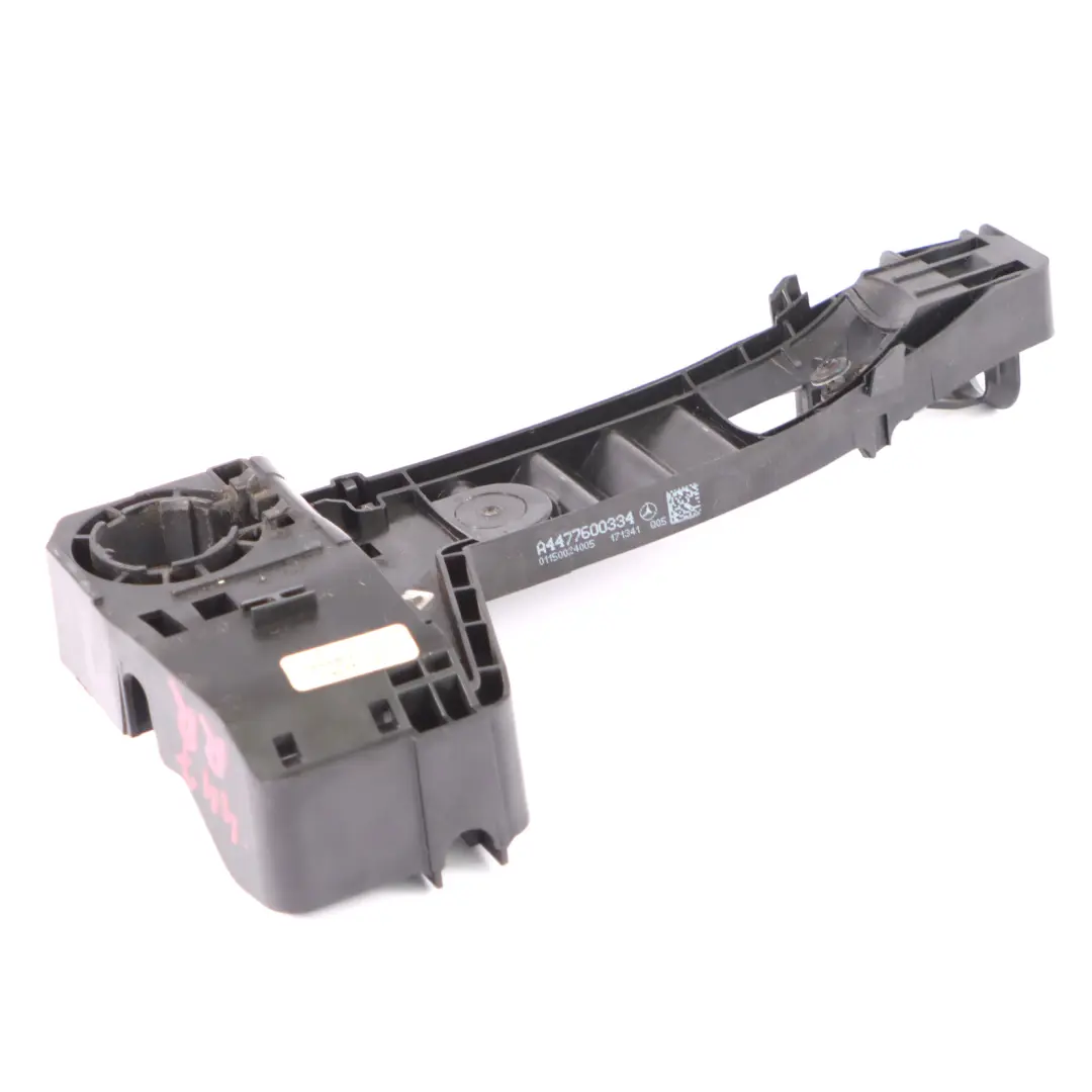 Schiebetürgriff Basis hinten rechts Außen für Mercedes Vito W447 mit Teilenummer A4477600334 Mercedes Vito W447 Schiebetürgriff Basis hinten rechts Außen - SKU A4477600334 - Teilenummer A4477600334