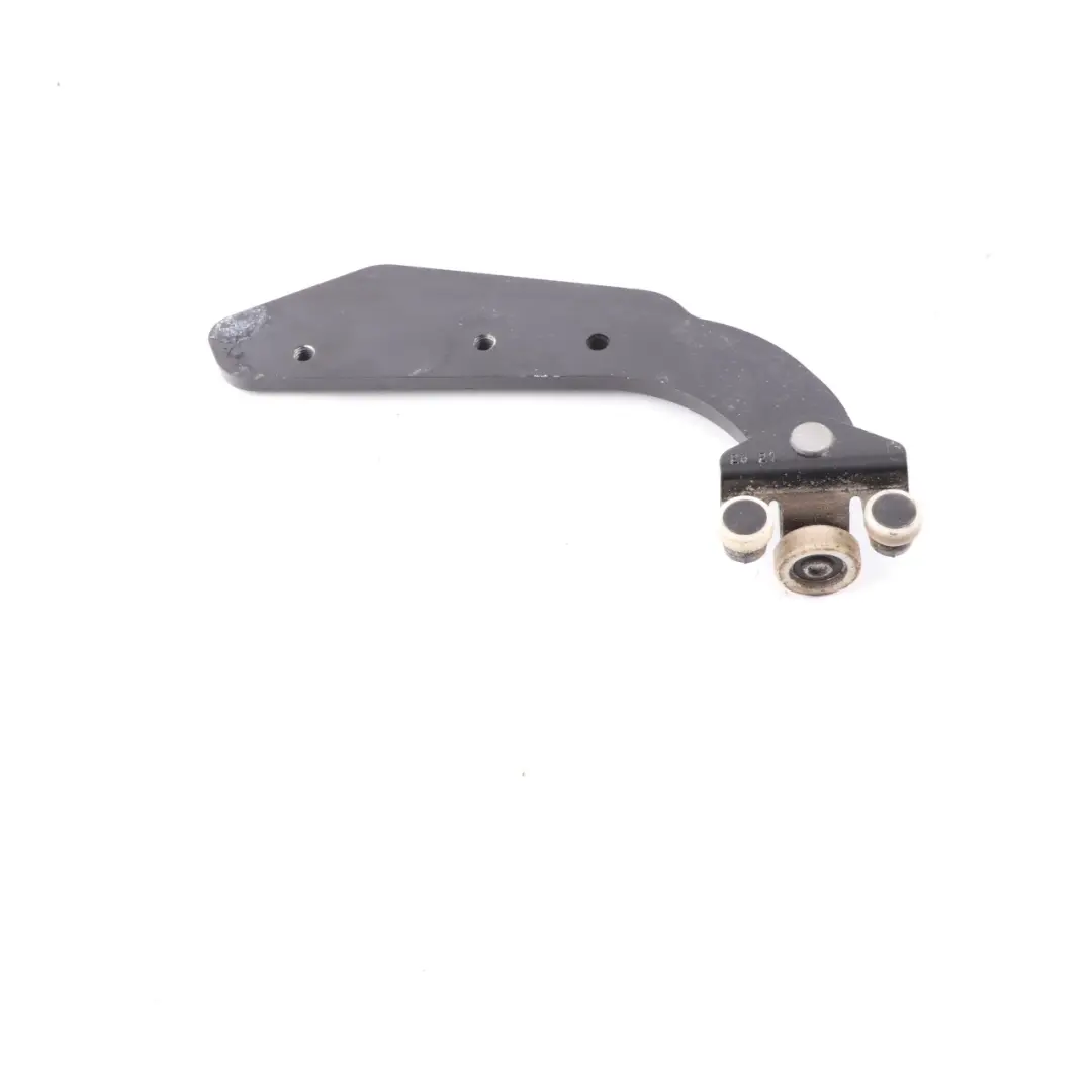 Mercedes Vito W447 Guida del rullo della porta scorrevole in basso a sinistra - SKU A4477601447 - Numero di parte A4477601447