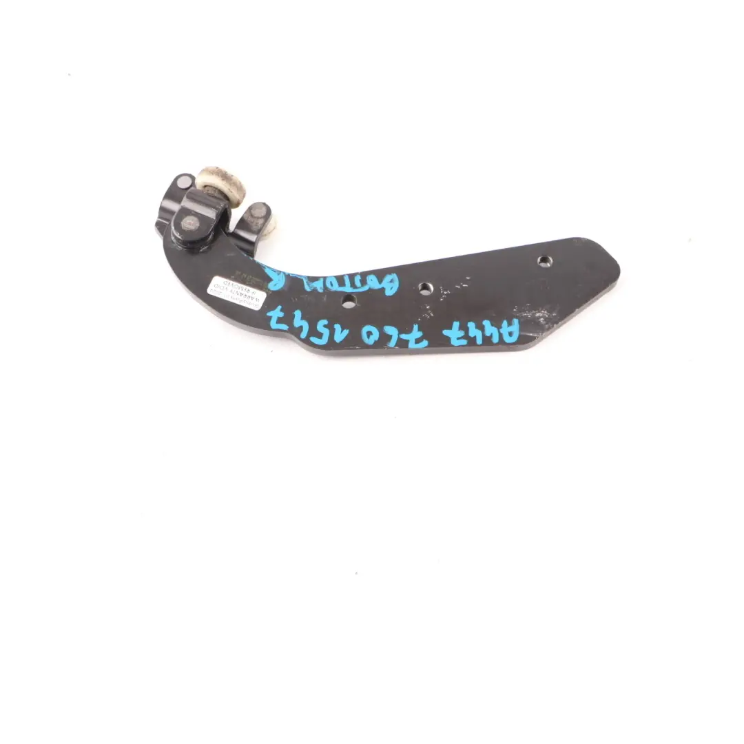 Mercedes Vito W447 Guida del rullo della porta scorrevole in basso a destra - SKU A4477601547 - Numero di parte A4477601447