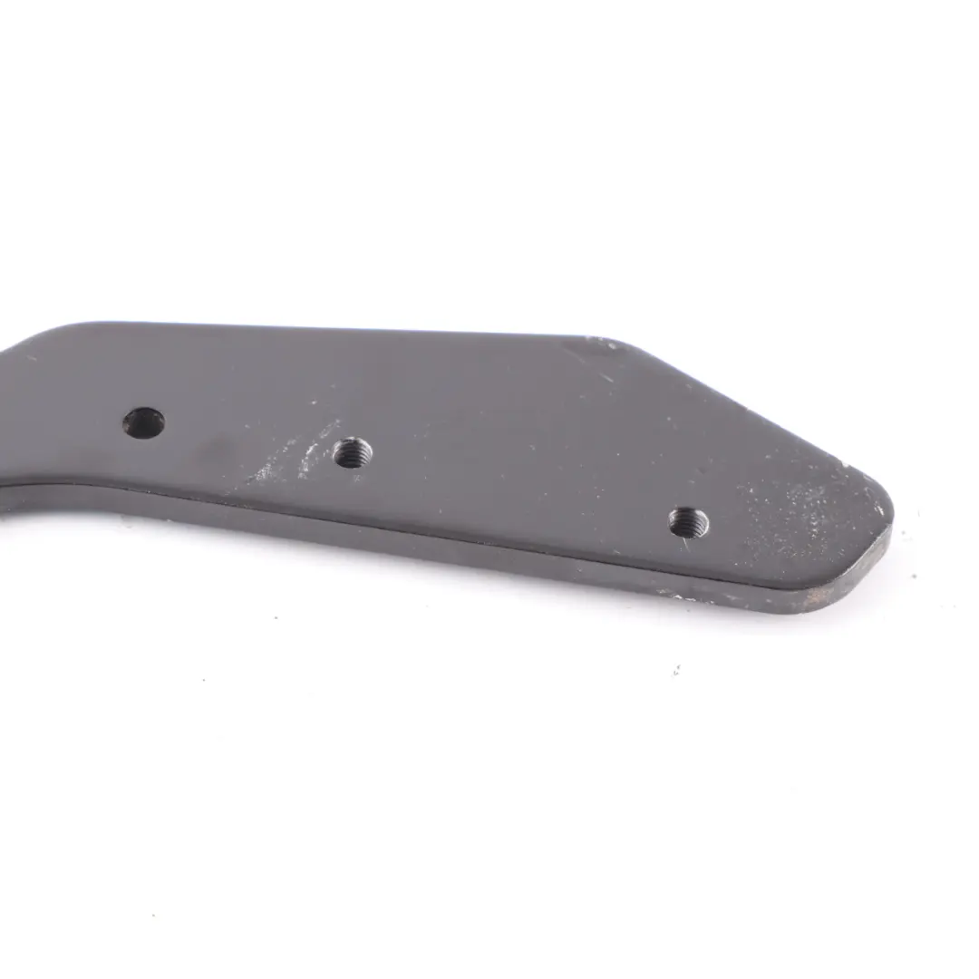 Mercedes Vito W447 Guida del rullo della porta scorrevole in basso a destra - SKU A4477601547 - Numero di parte A4477601447