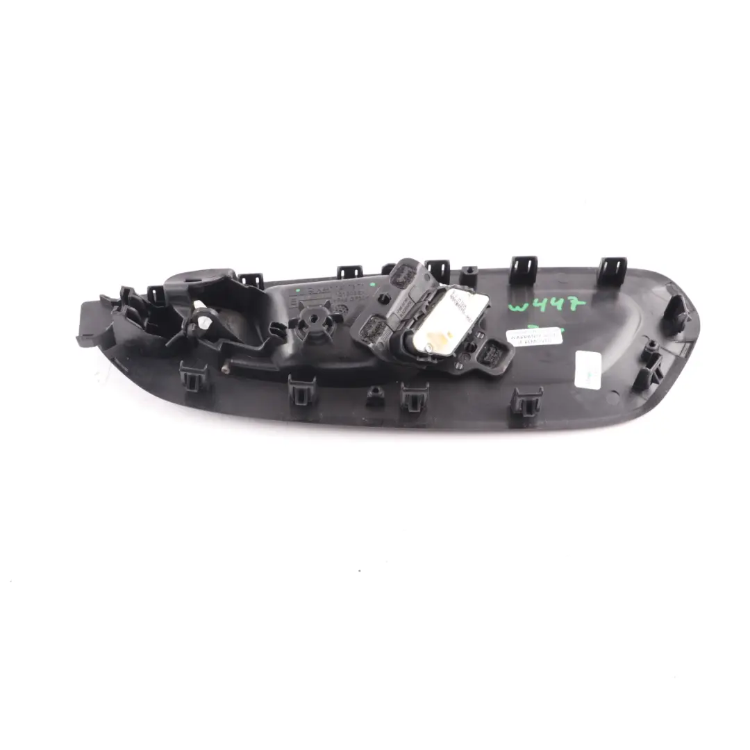 Door Card Interior Handle Grab Front Right O/S A4477277371 to Mercedes Vito W447 with Part number A4477606900 Mercedes Vito W447 Door Card Interior Handle Grab Front Right O/S A4477277371 - SKU A4477606900 - Part number A4477606900