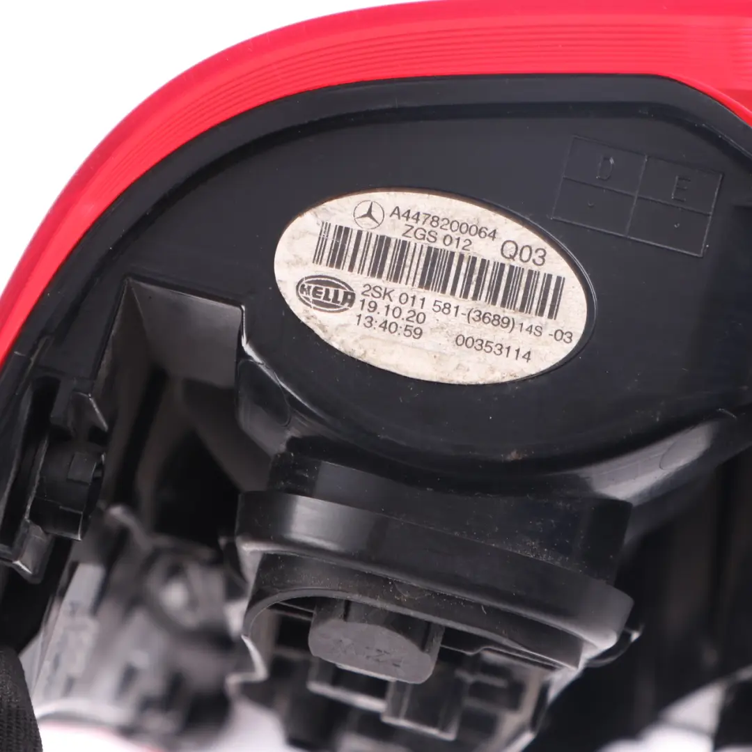 Feu arrière Feu arrière gauche Panneau latéral pour Mercedes Vito W447 à propos du numéro de pièce A4478200064 Mercedes Vito W447 Feu arrière Feu arrière gauche Panneau latéral - SKU A4478200064 - Numéro de pièce A4478200064