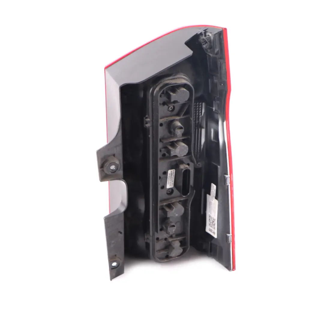 Feu arrière Feu arrière gauche Panneau latéral pour Mercedes Vito W447 à propos du numéro de pièce A4478200064 Mercedes Vito W447 Feu arrière Feu arrière gauche Panneau latéral - SKU A4478200064 - Numéro de pièce A4478200064