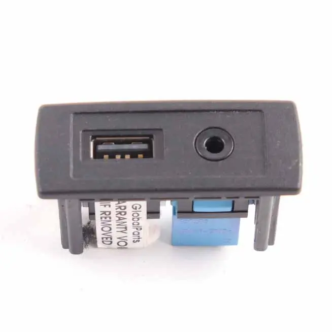Connecteur Adaptateur Port USB AUX Prise pour Mercedes Sprinter W906 à propos du numéro de pièce A4478200087 Mercedes Sprinter W906 Connecteur Adaptateur Port USB AUX Prise - SKU A4478200087 - Numéro de pièce A4478200087
