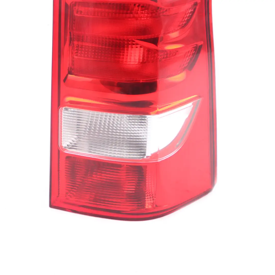 Luz Trasera Derecha Tail Light Side Panel para Mercedes Vito W447 con número de pieza A4478200164 Mercedes Vito W447 Luz Trasera Derecha Tail Light Side Panel - SKU A4478200164 - Número de pieza A4478200164
