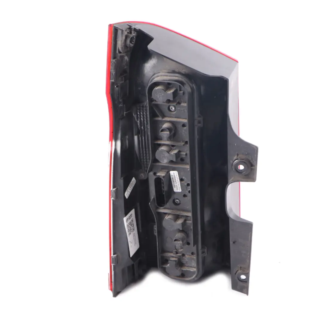 Luz Trasera Derecha Tail Light Side Panel para Mercedes Vito W447 con número de pieza A4478200164 Mercedes Vito W447 Luz Trasera Derecha Tail Light Side Panel - SKU A4478200164 - Número de pieza A4478200164