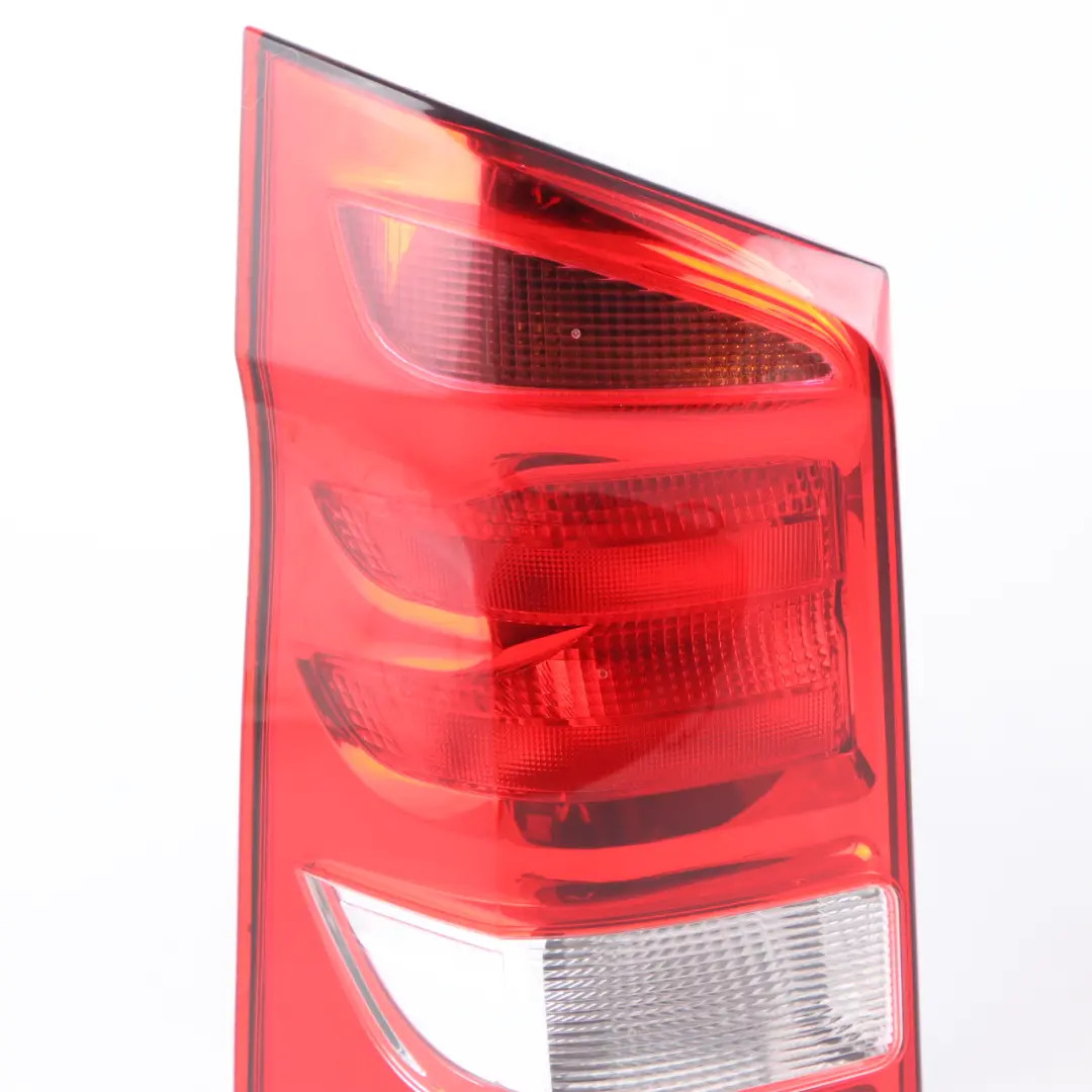 Fanale posteriore Sinistro Fanale posteriore laterale per Mercedes W447 con numero di parte A4478201164 Mercedes W447 Fanale posteriore Sinistro Fanale posteriore laterale - SKU A4478201164 - Numero di parte A4478201164