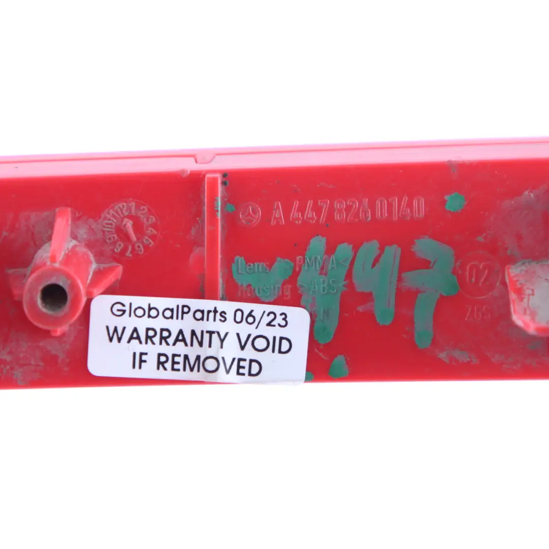 Lampada Riflettore Paraurti posteriore destro per Mercedes Vito W447 con numero di parte A4478260140 Mercedes Vito W447 Lampada Riflettore Paraurti posteriore destro - SKU A4478260140 - Numero di parte A4478260140