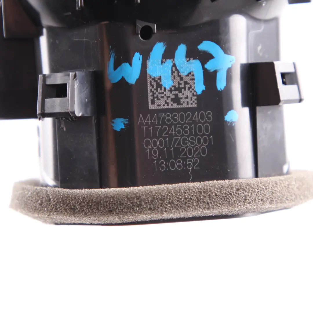 Bocchetta Aria Cruscotto Sinistra Destra Ugello per Mercedes Vito W447 con numero di parte A4478302403 Mercedes Vito W447 Bocchetta Aria Cruscotto Sinistra Destra Ugello - SKU A4478302403 - Numero di parte A4478302403