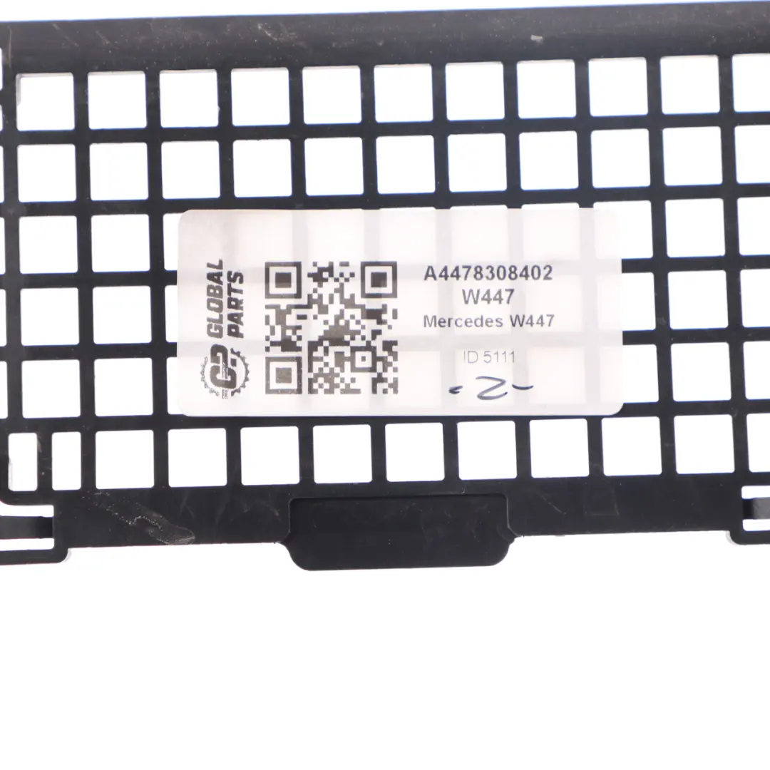 Rejilla del conducto de admisión de aire para Mercedes Vito W447 con número de pieza A4478308402 Mercedes Vito W447 Rejilla del conducto de admisión de aire - SKU A4478308402 - Número de pieza A4478308402