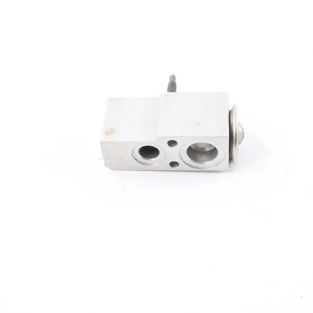 Soupape d'expansion A/C Unité climatisation pour Mercedes W447 à propos du numéro de pièce A4478350400 Mercedes W447 Soupape d'expansion A/C Unité climatisation - SKU A4478350400 - Numéro de pièce A4478350400