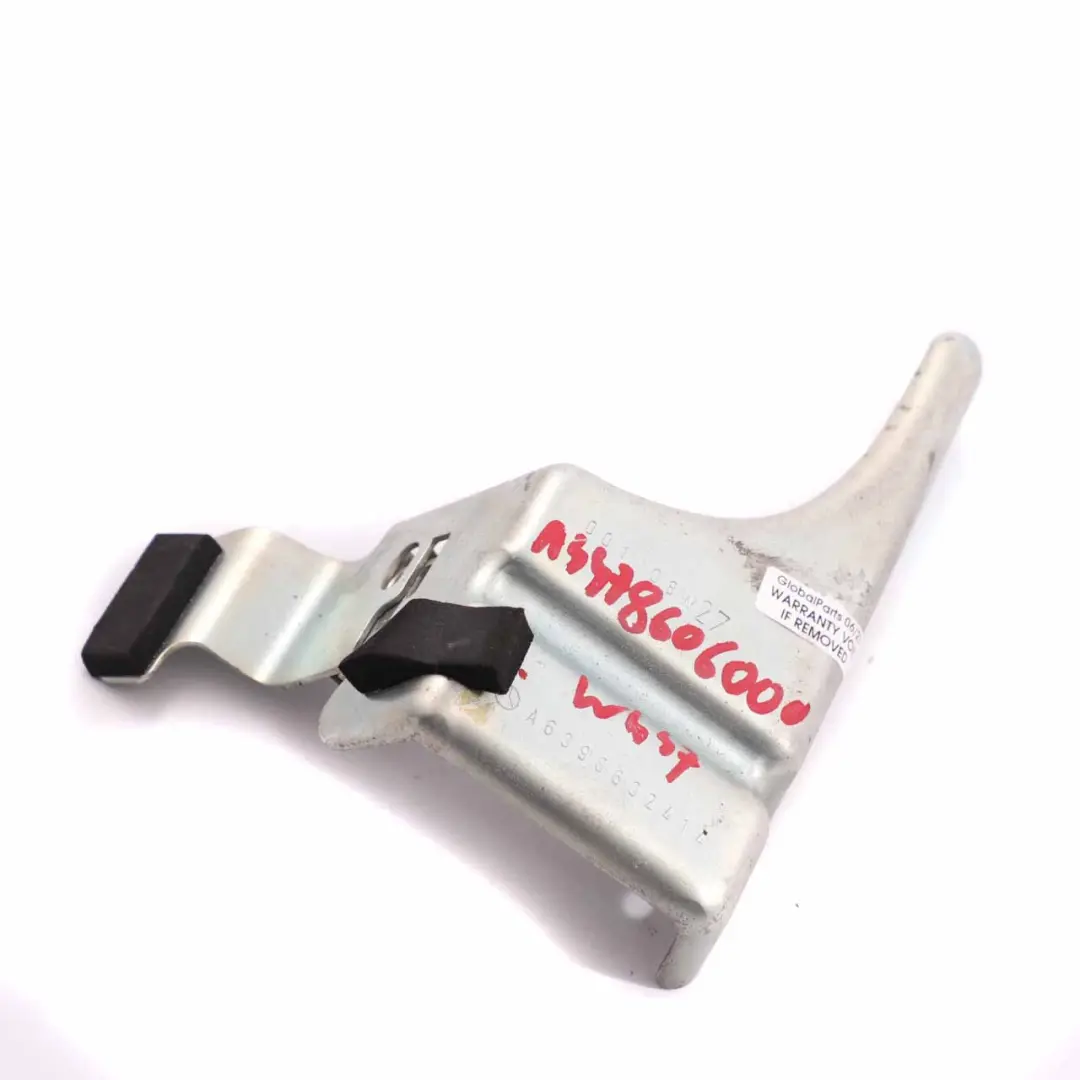 Mocowanie Podsufitki Prawe do Mercedes Vito W447 o numerze A4478606000 Mercedes Vito W447 Mocowanie Podsufitki Prawe - SKU A4478606000 - Numer Części A4478606000