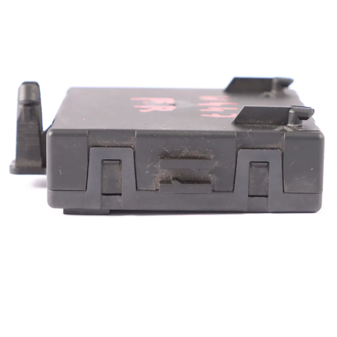 Módulo Puerta Delantera Izquierda Unidad Control para Mercedes Vito W447 con número de pieza A4479000001 Mercedes Vito W447 Módulo Puerta Delantera Izquierda Unidad Control - SKU A4479000001 - Número de pieza A4479000001