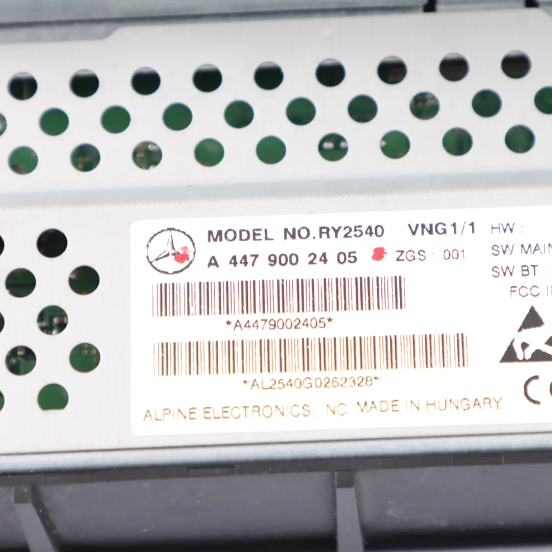 Unité de tête Mercedes W447 Radio Navigation Audio 15 Unité contrôle pour à propos du numéro de pièce A4479002405 Unité de tête Mercedes W447 Radio Navigation Audio 15 Unité contrôle - SKU A4479002405 - Numéro de pièce A4479002405