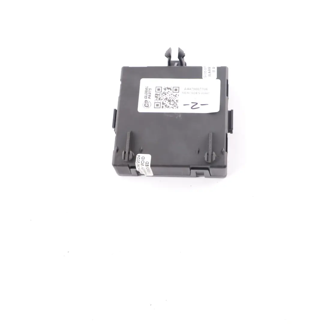 Mercedes W447 Moduł Sterownik Drzwi Przedni Lewy - SKU A4479007706 - Numer Części A4479007706