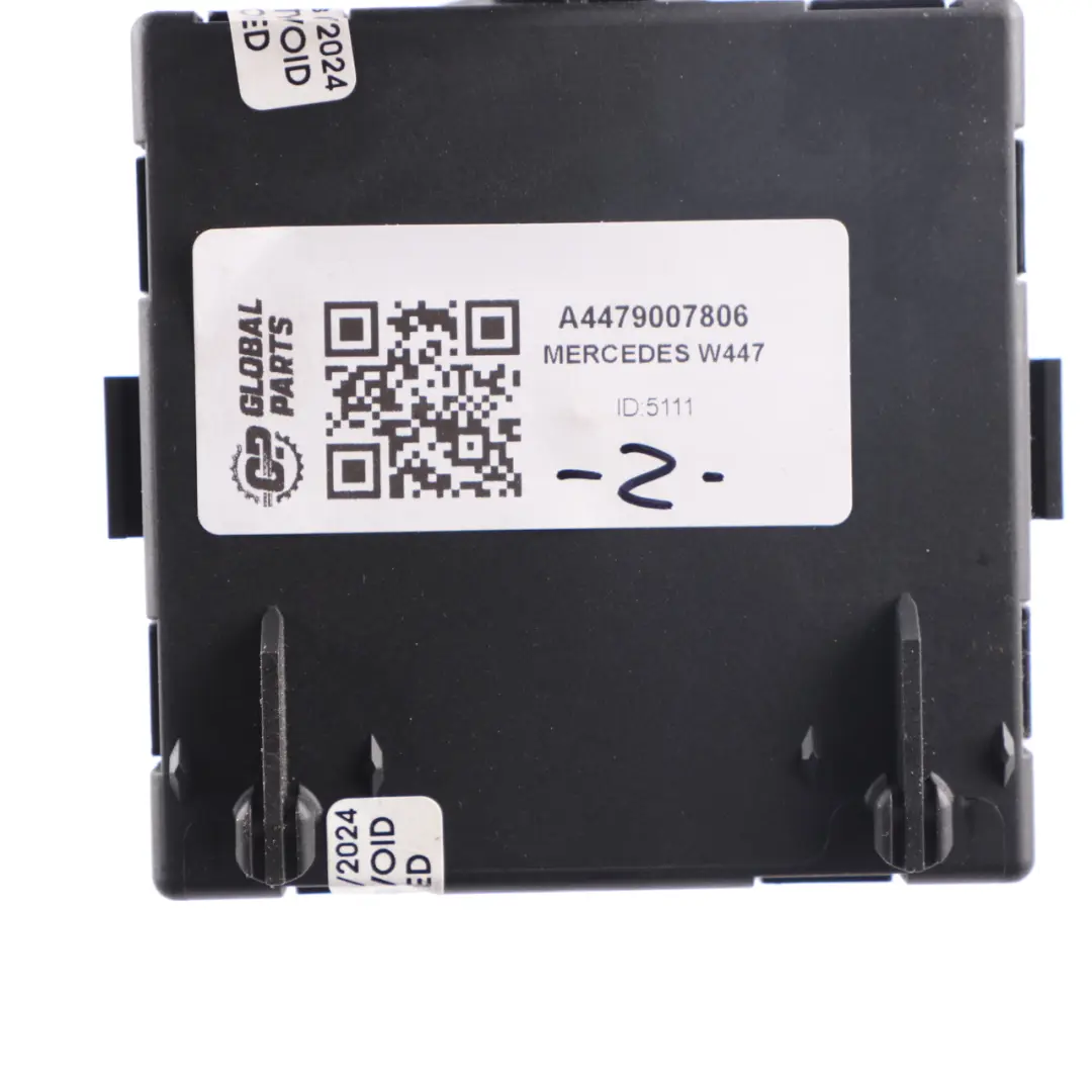 Unità di controllo porta anteriore destra per Mercedes W447 con numero di parte A4479007806 Mercedes W447 Unità di controllo porta anteriore destra - SKU A4479007806 - Numero di parte A4479007806