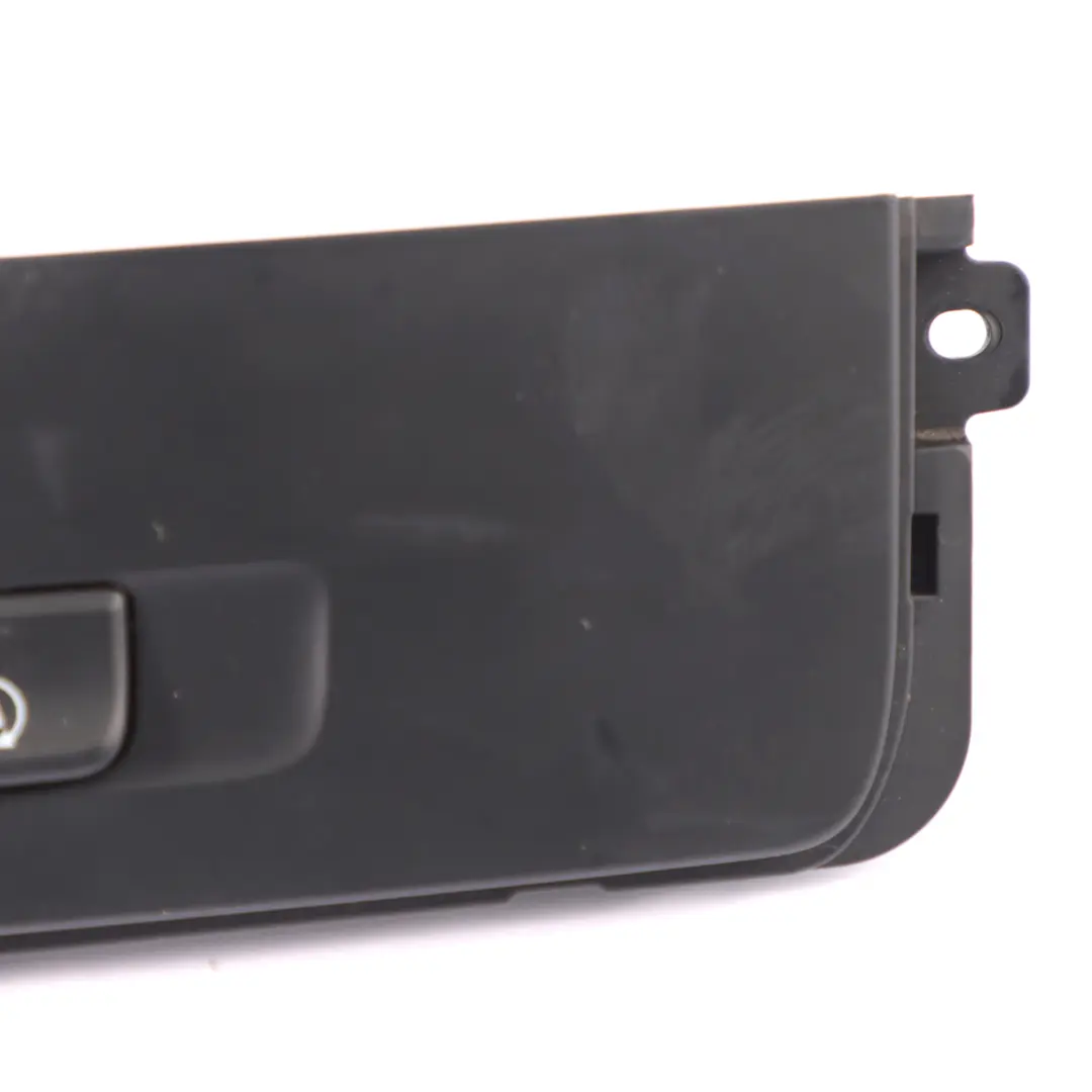 Panneau d'interrupteur feux détresse ESP Tableau pour Mercedes Vito W447 à propos du numéro de pièce A4479053451 Mercedes Vito W447 Panneau d'interrupteur feux détresse ESP Tableau - SKU A4479053451 - Numéro de pièce A4479053451