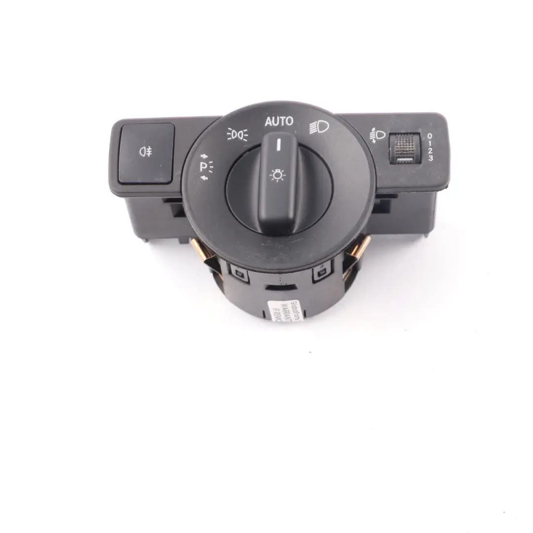 Scheinwerfer schalter Armaturen brett montiert Licht für Mercedes W447 mit Teilenummer A4479058100 Mercedes W447 Scheinwerfer schalter Armaturen brett montiert Licht - SKU A4479058100 - Teilenummer A4479058100