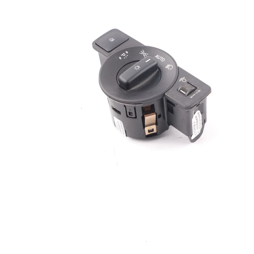 Mercedes W447 Interrupteur phares, lumière montée sur tableau bord - SKU A4479058100 - Numéro de pièce A4479058100