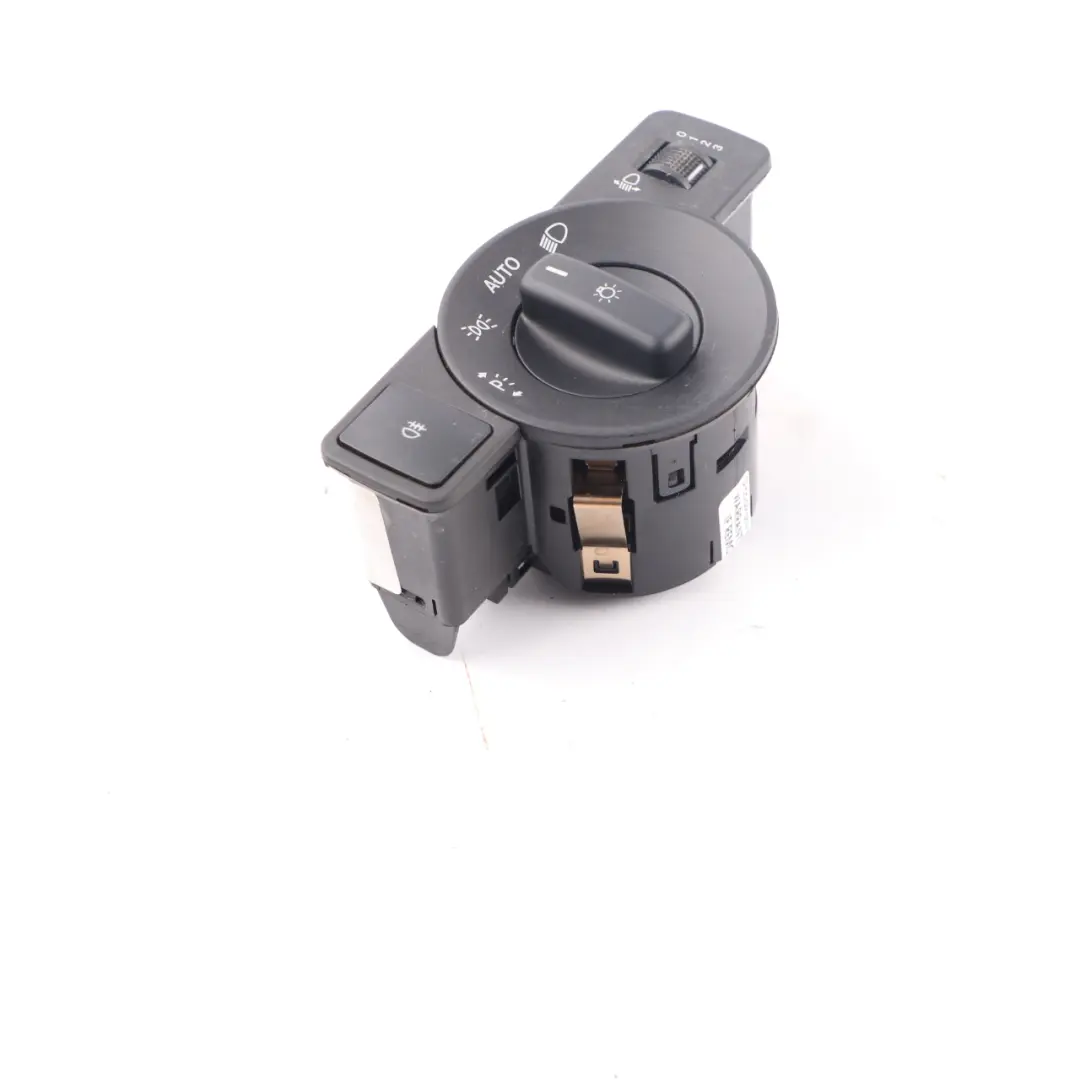 Mercedes W447 Interrupteur phares, lumière montée sur tableau bord - SKU A4479058100 - Numéro de pièce A4479058100