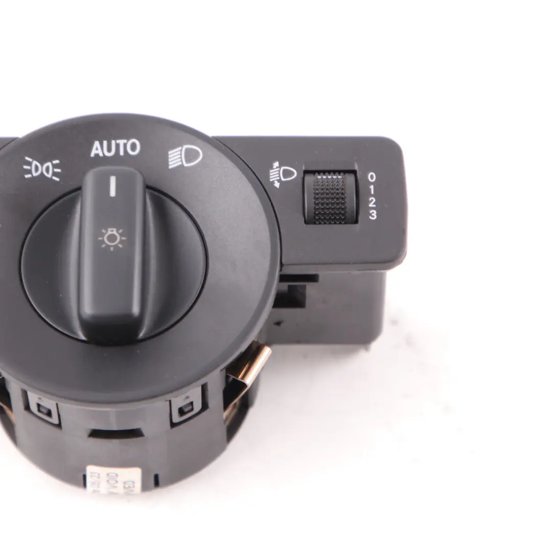 Faro Interruttore Unità di controllo Pannello Pulsante per Mercedes Vito W447 con numero di parte A4479058200 Mercedes Vito W447 Faro Interruttore Unità di controllo Pannello Pulsante - SKU A4479058200 - Numero di parte A4479058200