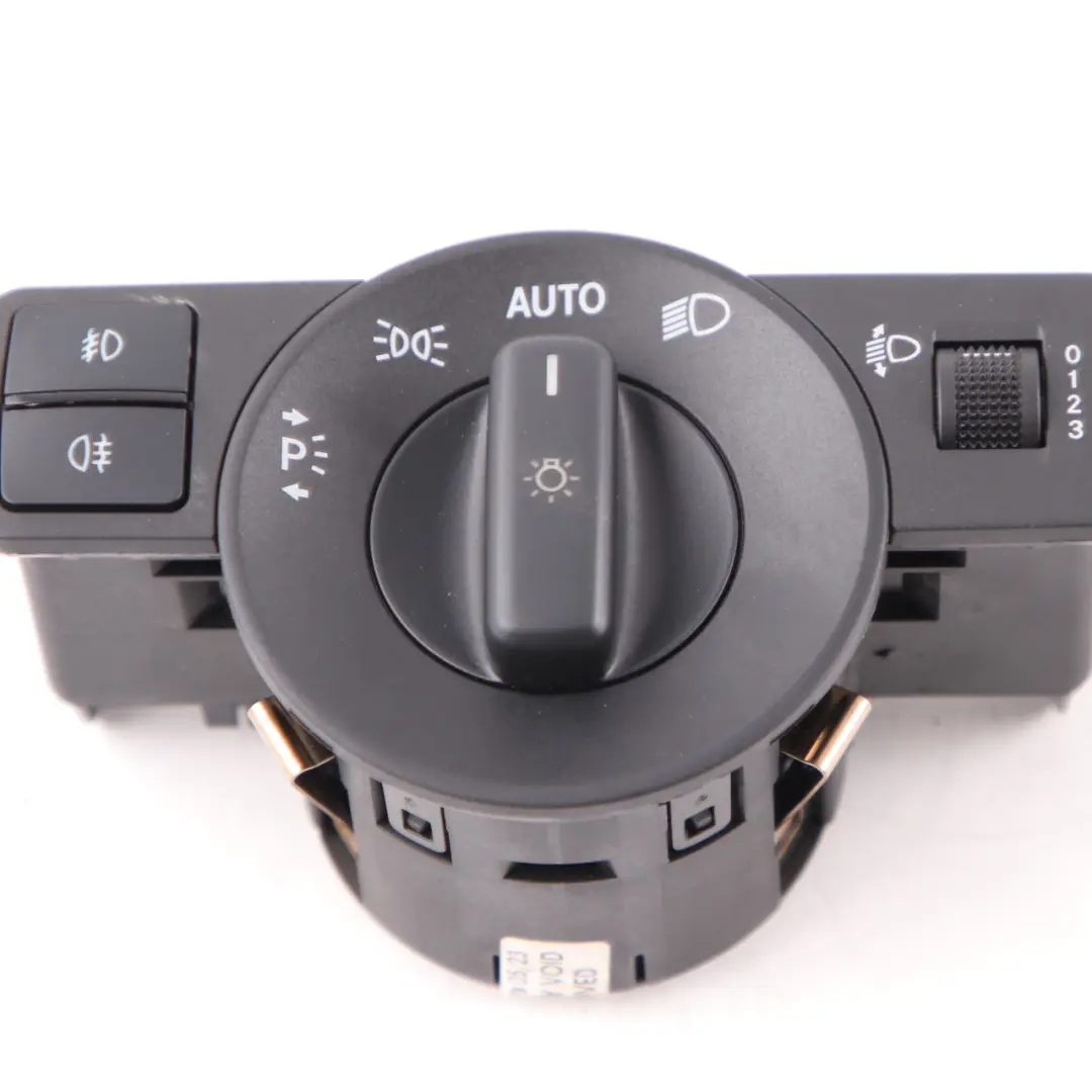 Headlight Lamp Switch Control Unit Panel Button to Mercedes Vito W447 with Part number A4479058200 Mercedes Vito W447 Headlight Lamp Switch Control Unit Panel Button - SKU A4479058200 - Part number A4479058200