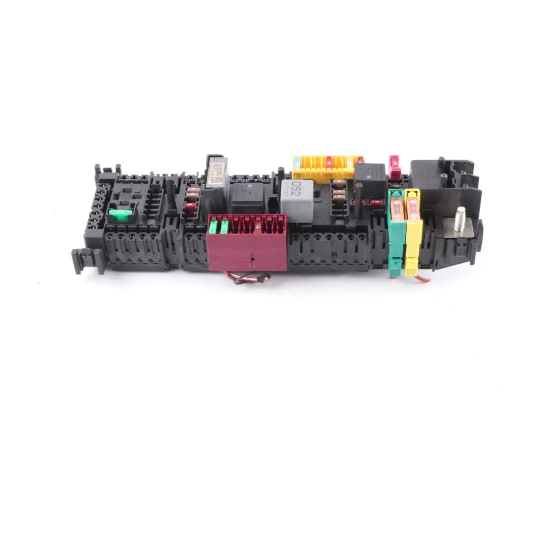 Front Fuse Box Relay Control Unit Module to Mercedes Vito W447 with Part number A4479060117 Mercedes Vito W447 Front Fuse Box Relay Control Unit Module - SKU A4479060117 - Part number A4479060117