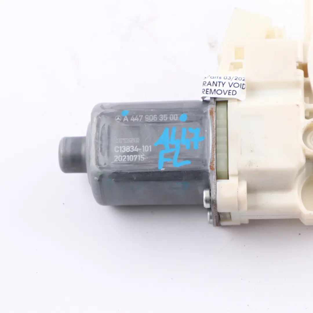 Fensterhebermotor Tür Vorne Links Antrieb für Mercedes Vito W447 mit Teilenummer A4479063500 Mercedes Vito W447 Fensterhebermotor Tür Vorne Links Antrieb - SKU A4479063500 - Teilenummer A4479063500