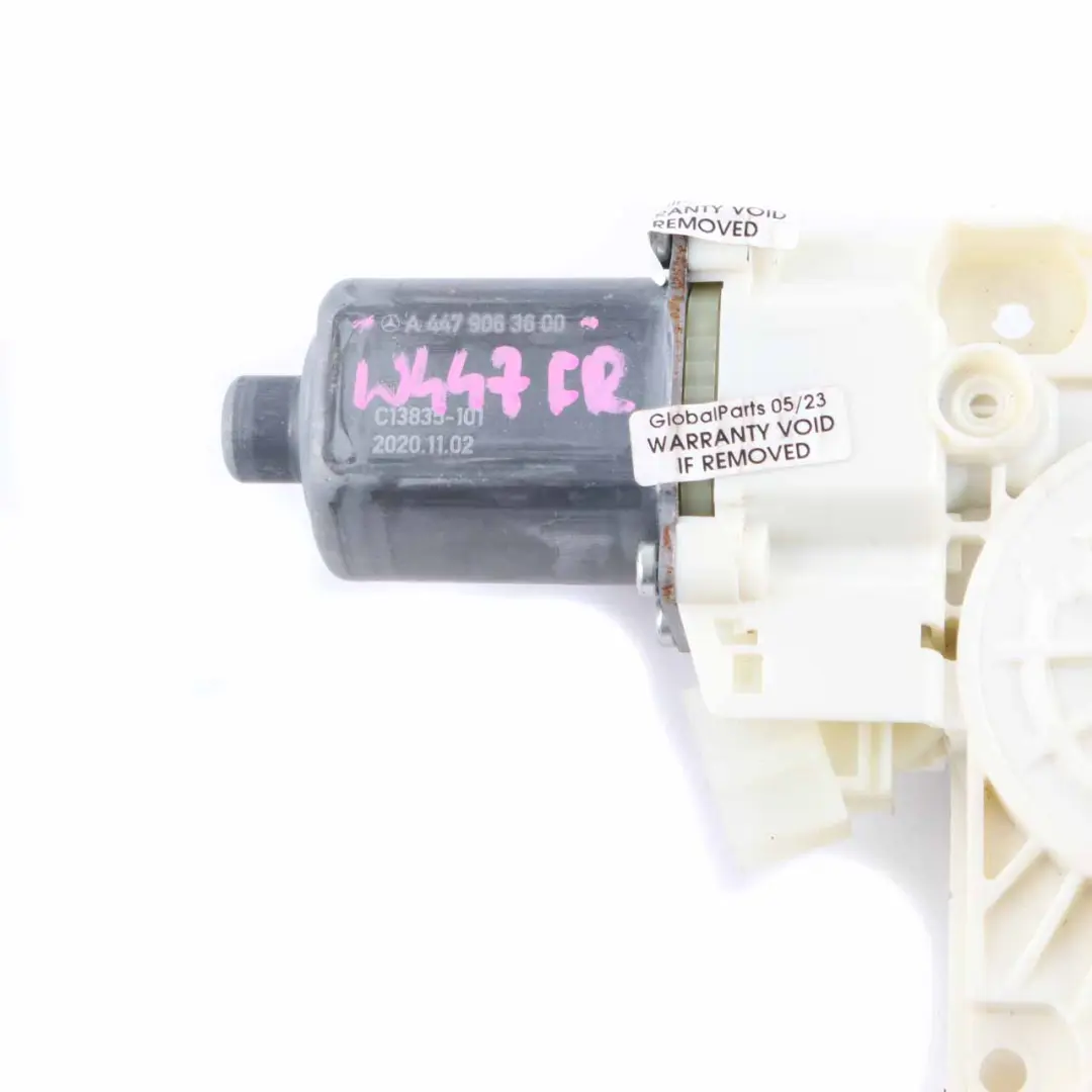 Elevalunas Motor Puerta Delantera Derecha Drive para Mercedes Vito W447 con número de pieza A4479063600 Mercedes Vito W447 Elevalunas Motor Puerta Delantera Derecha Drive - SKU A4479063600 - Número de pieza A4479063600