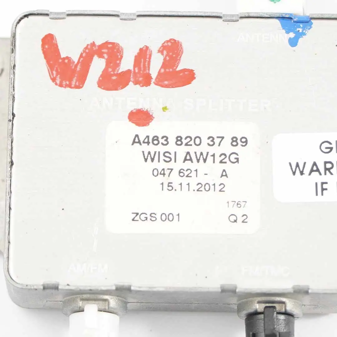Radio Antenna Splitter Control Unit Module Mercedes W212 - SKU A4638203789 - Numéro de pièce A4638203789