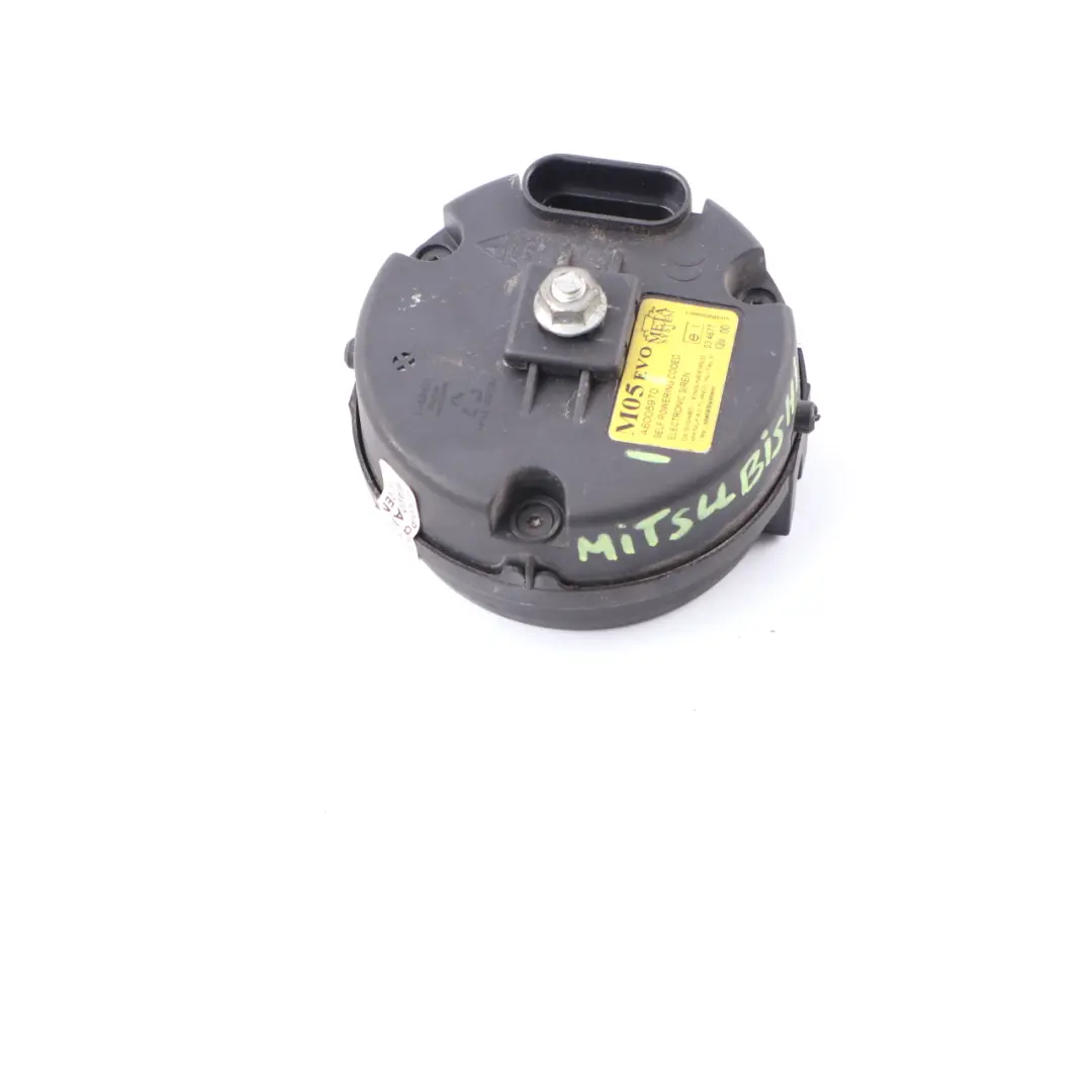 Alarm Siren Anti Theft Siren Module Unit to Mitsubishi L200 with Part number A6005970 Mitsubishi L200 Alarm Siren Anti Theft Siren Module Unit - SKU A6005970 - Part number A6005970