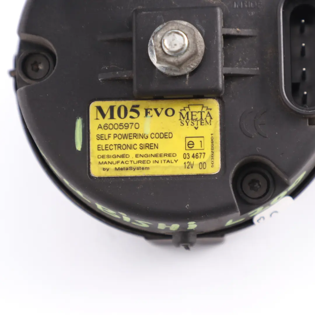 Alarm Siren Anti Theft Siren Module Unit to Mitsubishi L200 with Part number A6005970 Mitsubishi L200 Alarm Siren Anti Theft Siren Module Unit - SKU A6005970 - Part number A6005970