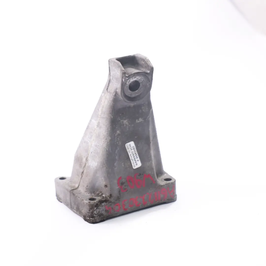 Support de moteur Mercedes W901 OM601 Support de support droit - SKU A6012233504 - Numéro de pièce A6012233504
