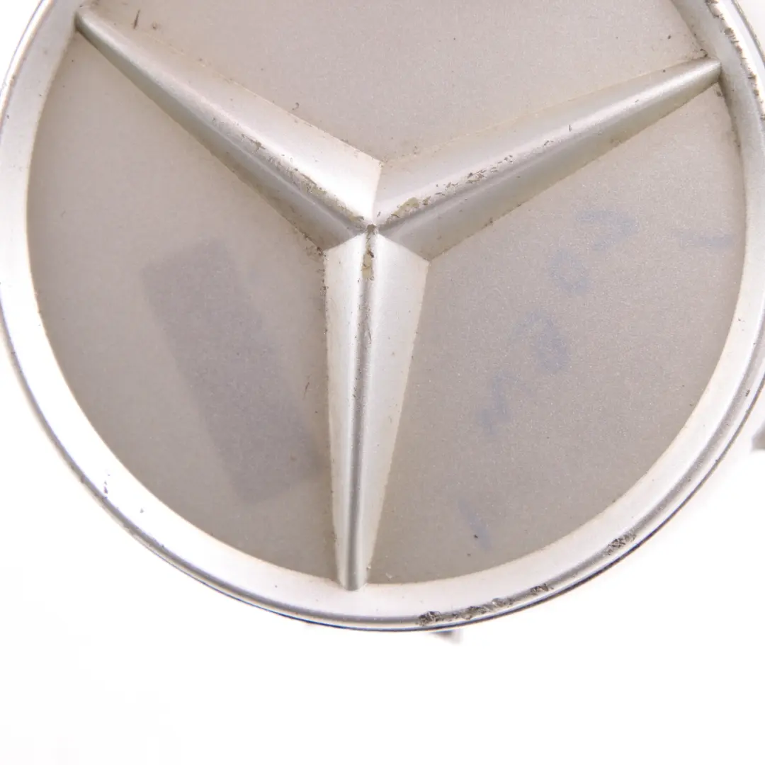 W901 W905 Sprinter Wheel Hub Cap to Mercedes with Part number A6014010325 Mercedes W901 W905 Sprinter Wheel Hub Cap - SKU A6014010325 - Part number A6014010325